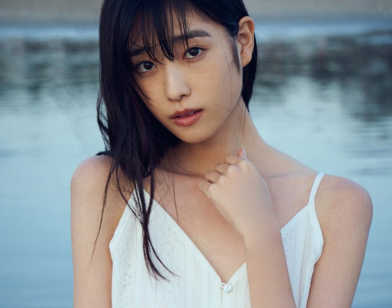 大反響＆注文殺到につき、髙橋ひかるファースト写真集「WATERFALL」が発売前重版決定! |  芸能エンタメ情報サイト＆WEBバラエティ番組制作『TrenVe』(トレンヴィ)